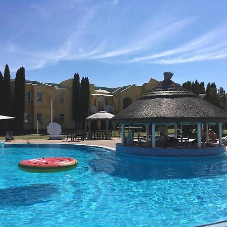 Mediterran Apartman With Pool Siófok Exterior foto