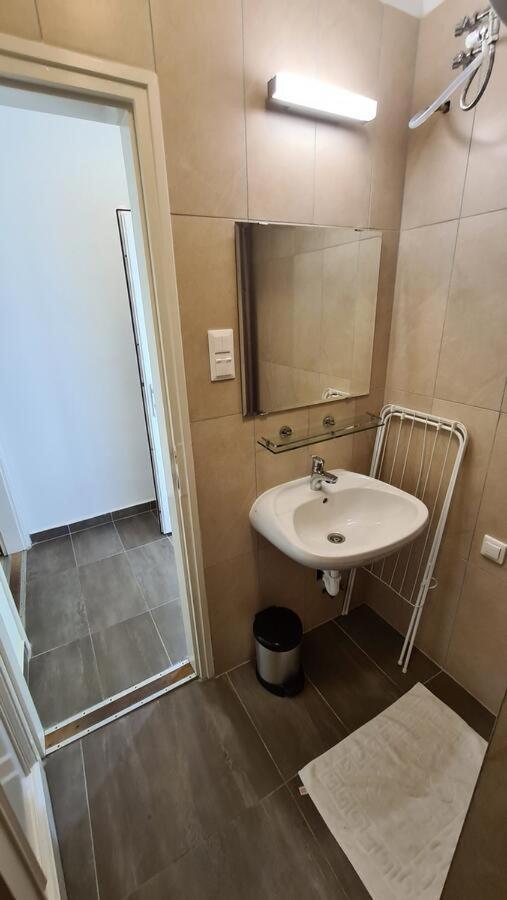 Mediterran Apartman With Pool Siófok Exterior foto
