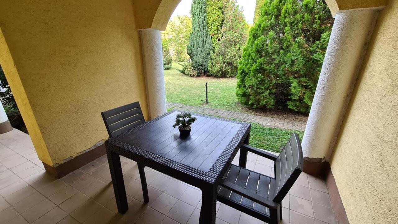 Mediterran Apartman With Pool Siófok Exterior foto